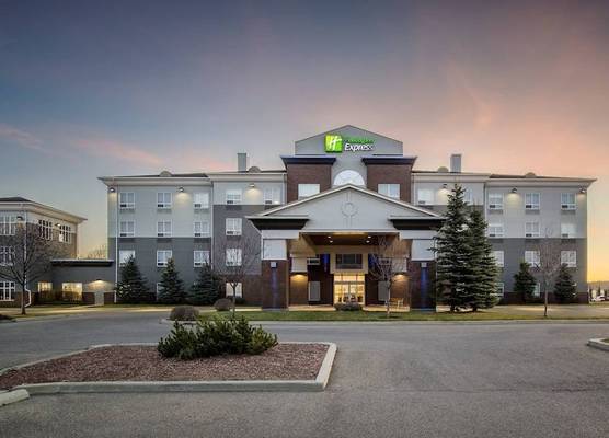 Holiday Inn Express & Suites AIRDRIE-CALGARY NORTH by IHG 1