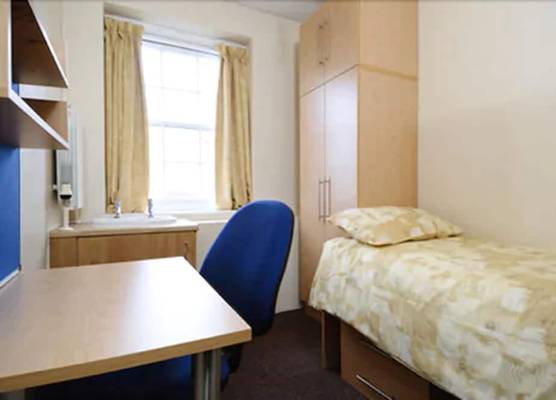 Goldsmiths House - Campus Accommodation - Caters to Women 1