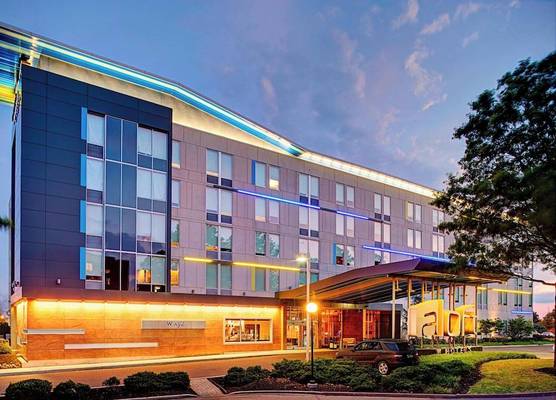 Aloft by Marriott Philadelphia Airport 1