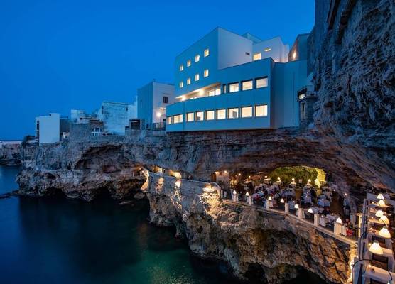 Hotel Grotta Palazzese 1