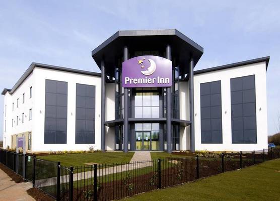Premier Inn Bicester 1