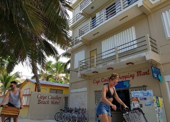 Caye Caulker Beach Hotel 1