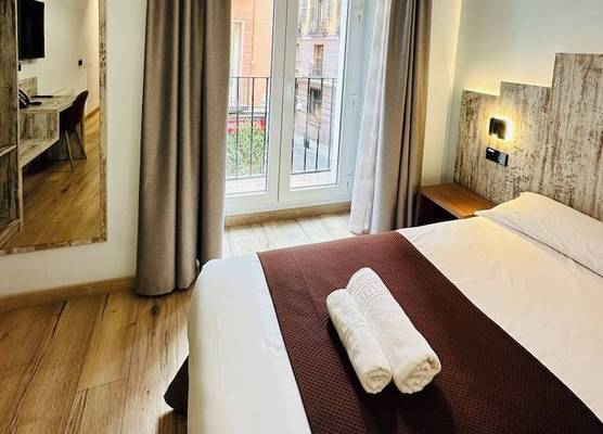 Hostal Anton Martin 1