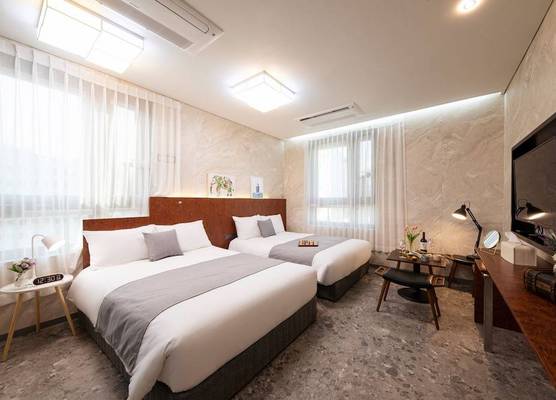 Hotel DM 1
