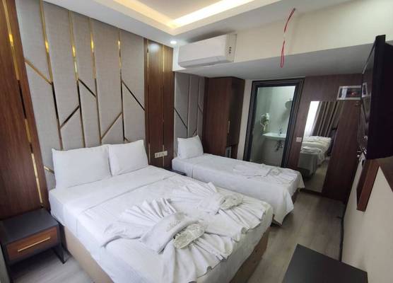 The Golden Pera's Hotel & Spa 1