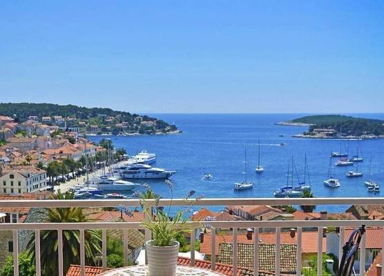 Apartments and Rooms Bonkan Hvar 1