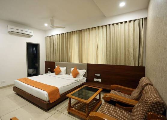 Hotel Avista - Unmarried Couples and NRI not allowed 1