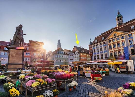 The Square Coburg 1