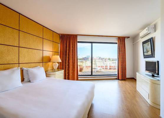 B-aparthotel Montgomery 1