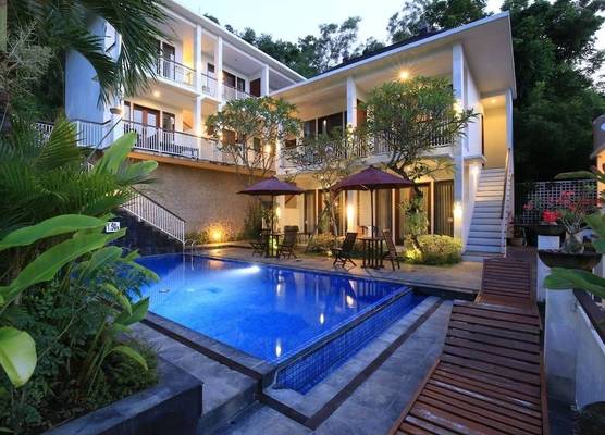 Dewi Villa Padangbai Hotel 1