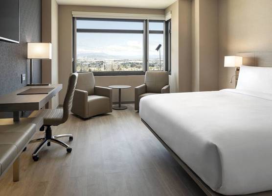 AC Hotel by Marriott Oakland Downtown 1