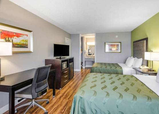 Quality Inn Roanoke Airport 1