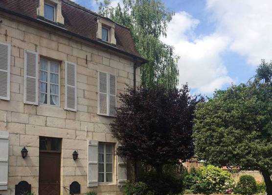Hôtel des Cymaises 1