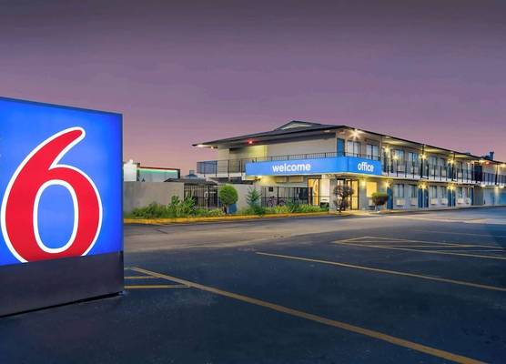 Motel 6 Jonesboro 1