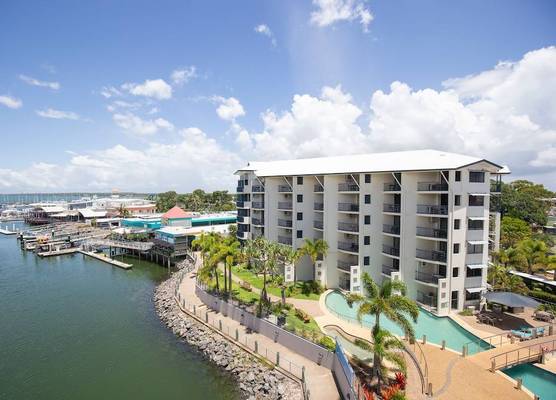 Mantra Hervey Bay 1