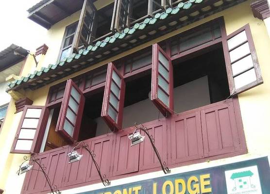 Kuching Waterfront Lodge 1