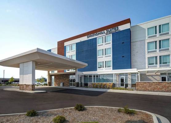 SpringHill Suites by Marriott Holland 1
