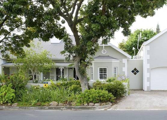 Laurel Cottage 1