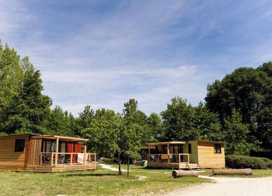Huttopia Les Châteaux 1