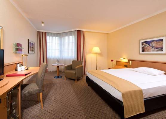 Leonardo Hotel Mannheim City Center 1