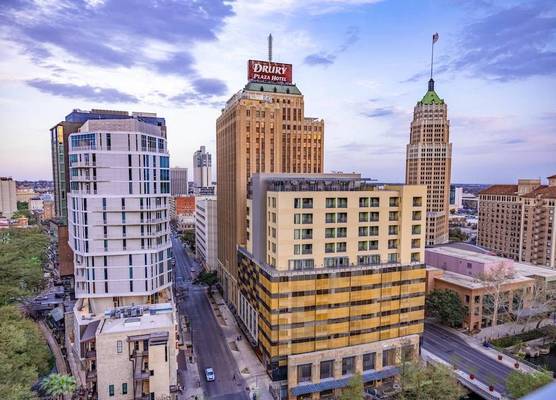 Drury Plaza Hotel San Antonio Riverwalk 1