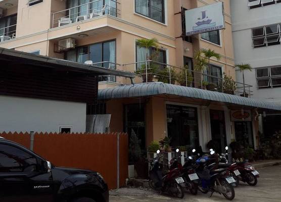 J Hotel 1