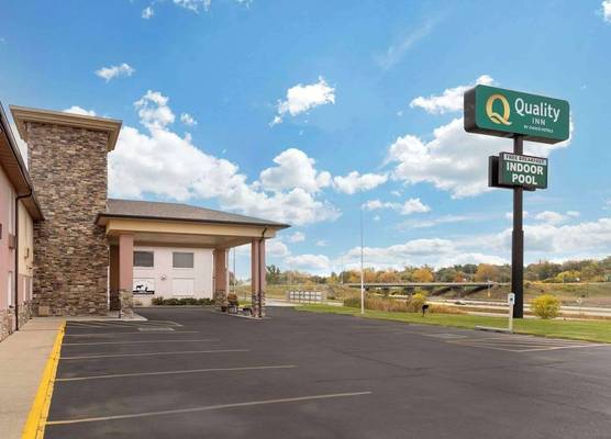 Quality Inn Newton at I-80 1