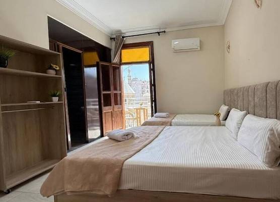 La Bella Casa Hostel 1