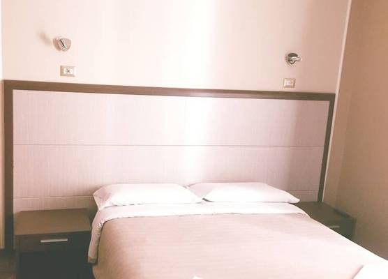 Candia Rooms 1