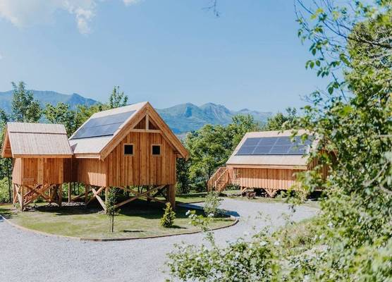Les cabanes du Dauphiné 1