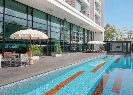 Tsix5 Hotel 1