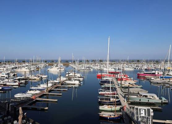 Résidence Les Suites du Port - by Le Saint Ferdinand 1