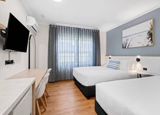 Comfort Inn All Seasons 1