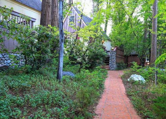 Saddleback Inn 1