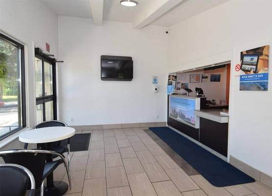 Motel 6-Hamburg, NY 1