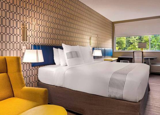 GLo Hotel Asheville-Blue Ridge Parkway 1