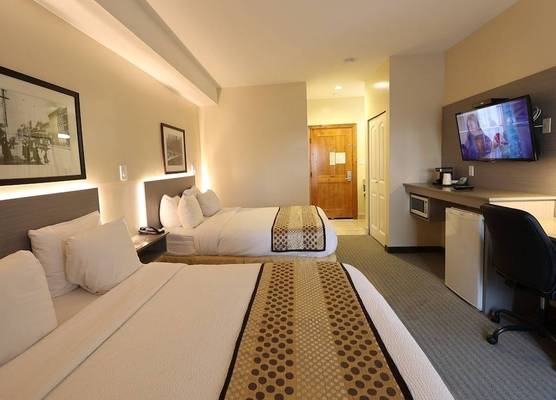 Days Inn by Wyndham Surrey 1