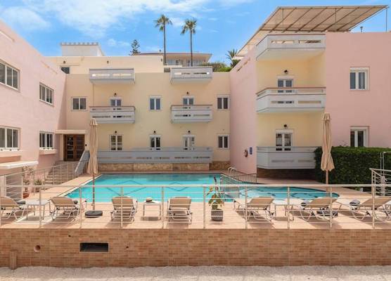 Thelèsi Apartments, 100m from the beach 1