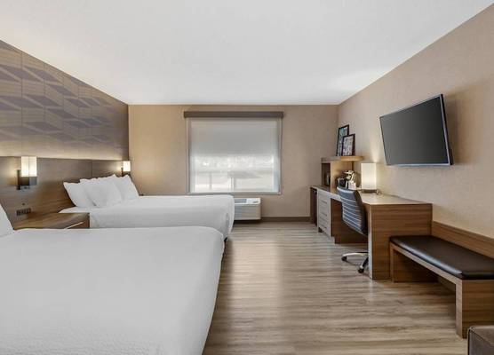 Best Western Plus West Edmonton 1