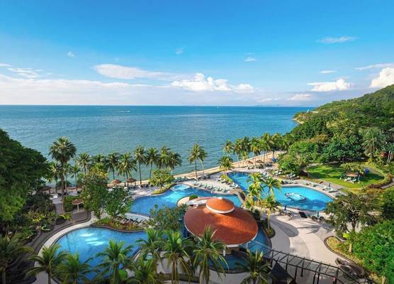 Royal Wing Suites & Spa Pattaya 1