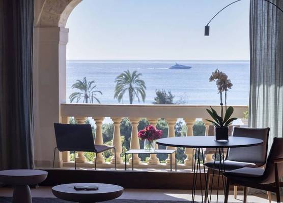 Calatrava Hotel, Mediterranean Sea House 1