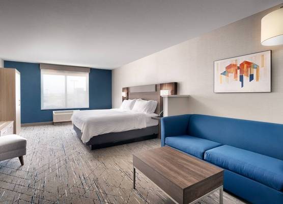 Holiday Inn Express & Suites CHEYENNE by IHG 1