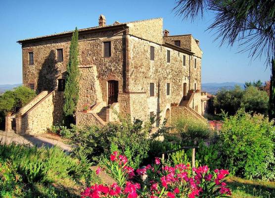 Tenuta Fattoria Vecchia 1
