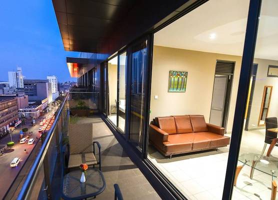 Boulevard Suites 1