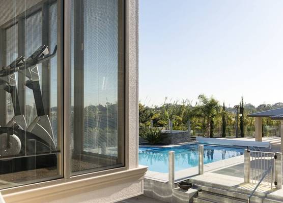 Swan River Hotel 1