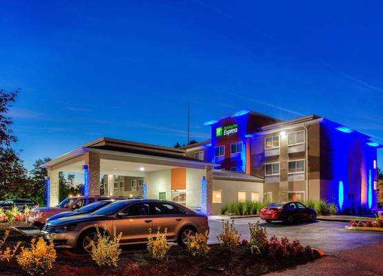 Holiday Inn Express NEWBERG - WINE COUNTRY by IHG 1