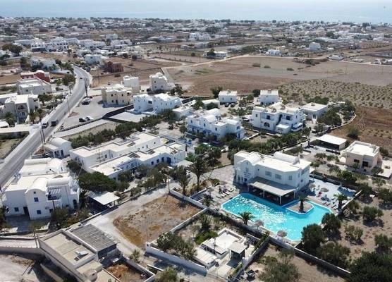Hotel Perissa 1