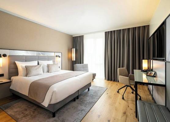 Leonardo Royal Hotel Cologne Bonn Airport 1