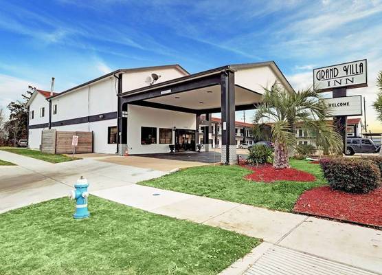 Grand Villa Inn Galleria 1