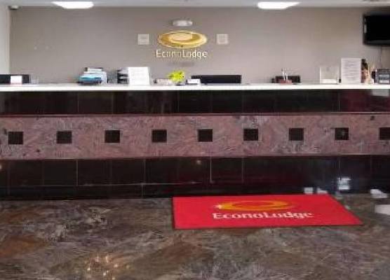 Econo Lodge 1